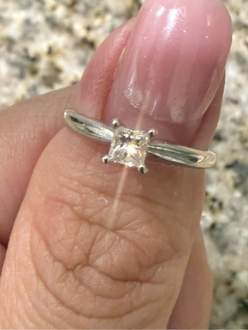 Princess cut diamond in 10k white gold setting ring - size 4